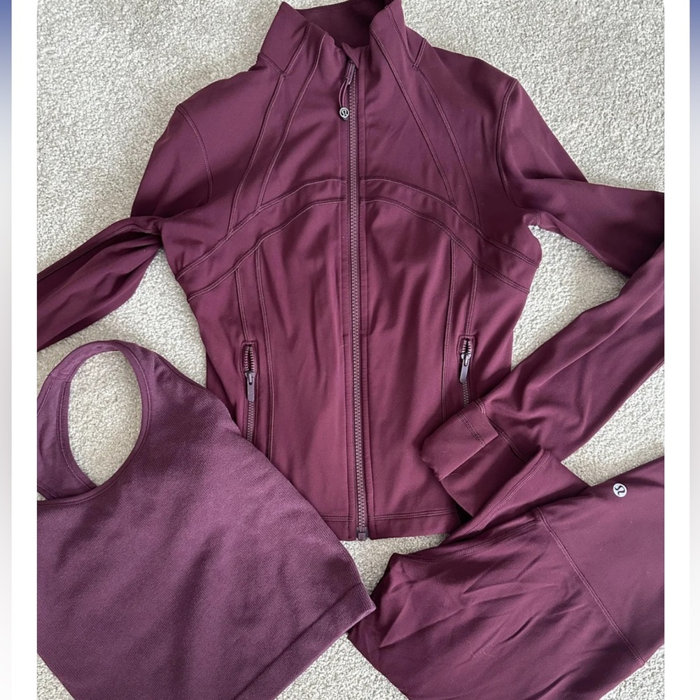 Women's Burgundy Jacket